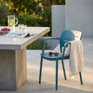 Sedia da giardino GISELLE con braccioli – petrolio blu