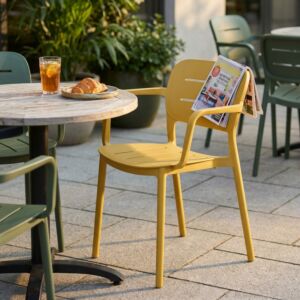 Sedia da giardino GISELLE con braccioli – gialla
