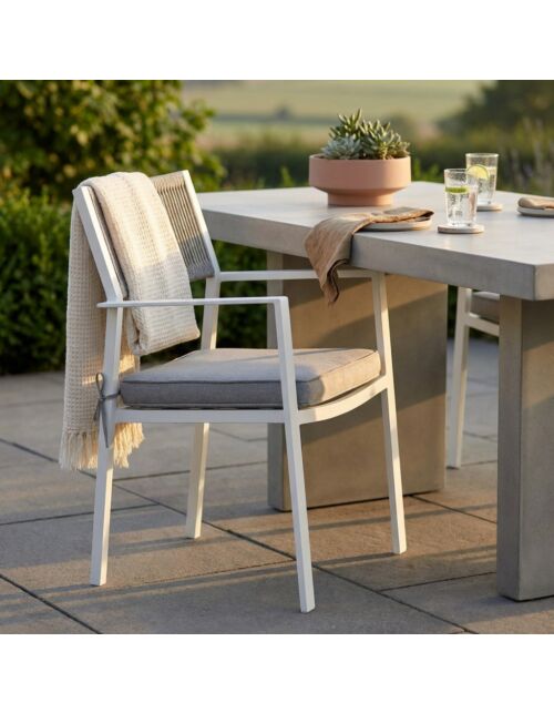 Sedia da giardino MARACAY con cuscino – bianco