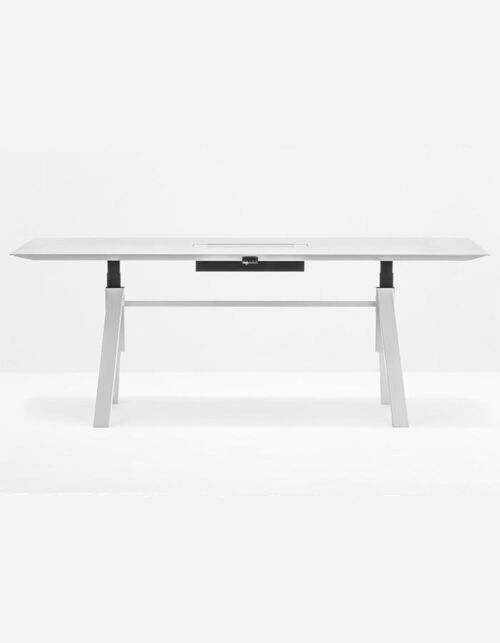 Tavolo da ufficio PEDRALI ARKI-TABLE ark adj con regolazione elettrica dell'altezza