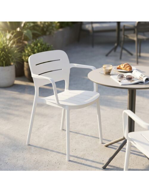 Sedia da giardino GISELLE con braccioli – bianco